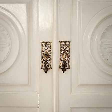 منزل للإقامة A Casa Branca - With Pool & Jacuzzi *