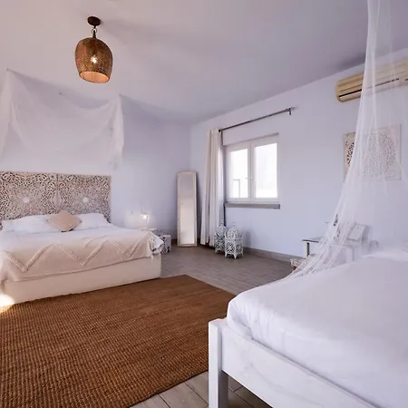 A Casa Branca - With Pool & Jacuzzi *