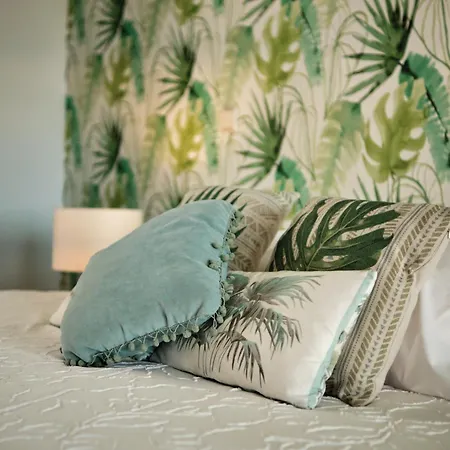 A Casa Branca - With Pool & Jacuzzi *