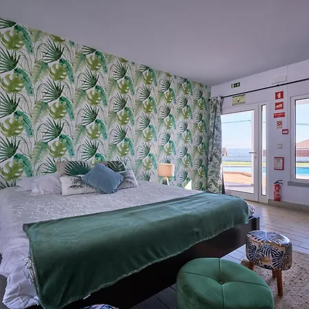 A Casa Branca - With Pool & Jacuzzi 民宿 *