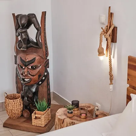 A Casa Branca - With Pool & Jacuzzi 民宿 圣孔巴当