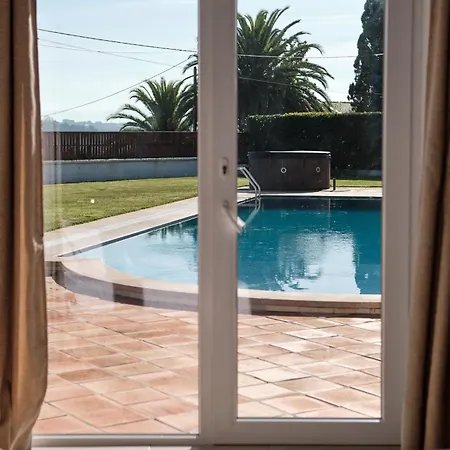 民宿 A Casa Branca - With Pool & Jacuzzi *