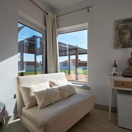 A Casa Branca - With Pool & Jacuzzi *