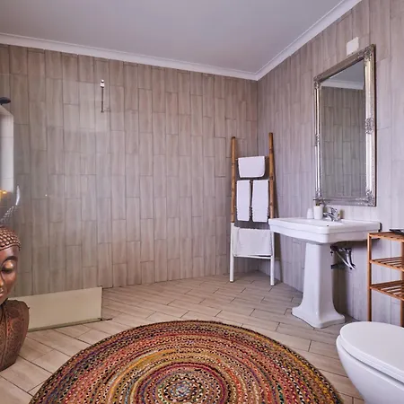 A Casa Branca - With Pool & Jacuzzi Quarto em Acomodações Particulares