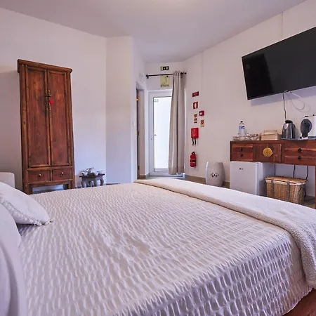 A Casa Branca - With Pool & Jacuzzi منزل للإقامة سانتا كومبا داو