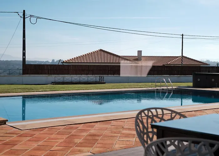 A Casa Branca - With Pool&jacuzzi * Santa Comba Dao