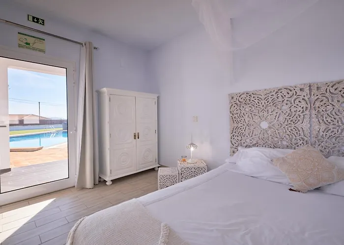 A Casa Branca - With Pool&jacuzzi Kwatera prywatna Santa Comba Dao