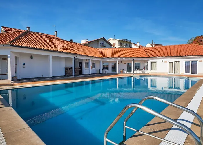 Kwatera prywatna A Casa Branca - With Pool&jacuzzi Santa Comba Dao