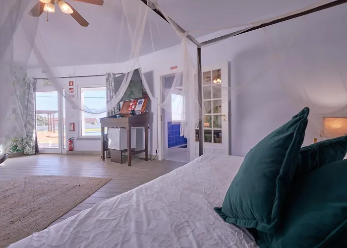 A Casa Branca - With Pool&jacuzzi Kwatera prywatna Santa Comba Dao