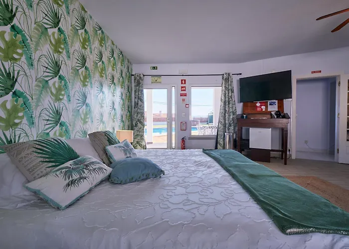 A Casa Branca - With Pool&jacuzzi