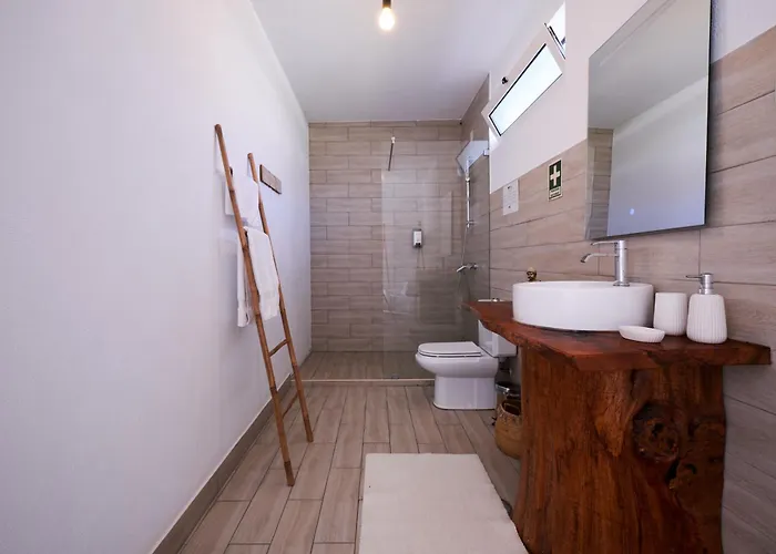 A Casa Branca - With Pool&jacuzzi Kwatera prywatna Santa Comba Dao