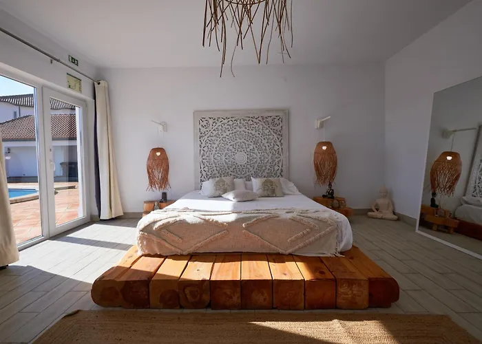 A Casa Branca - With Pool&jacuzzi Kwatera prywatna Santa Comba Dao