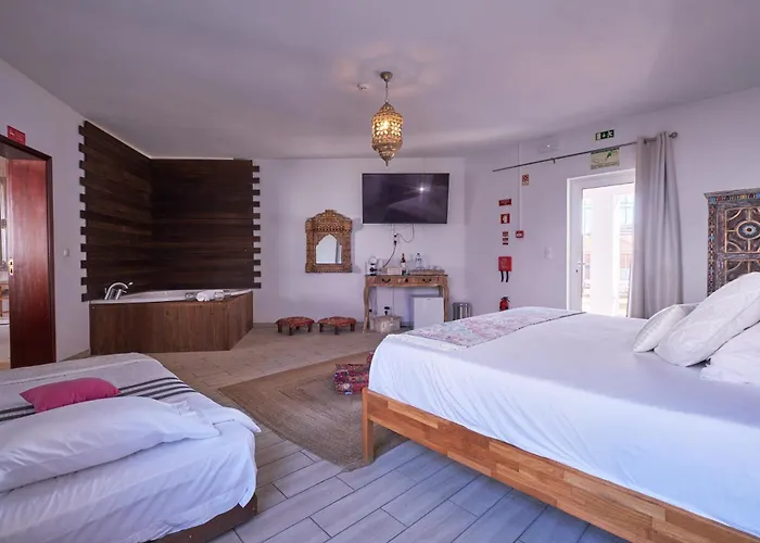 A Casa Branca - With Pool&jacuzzi